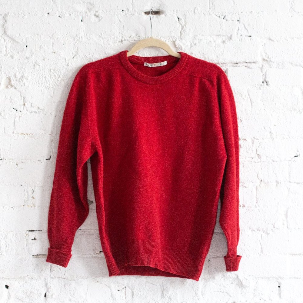 Red Lyle & Scott men's wool sweater, size M